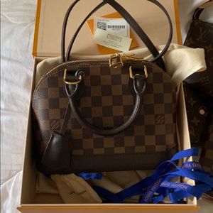 Louis Vuitton Alma BB